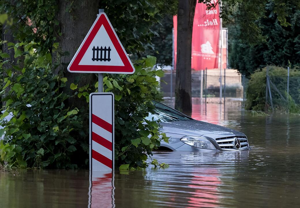 Hochwasser in Deutschland: Der Kampf gegen die Fluten