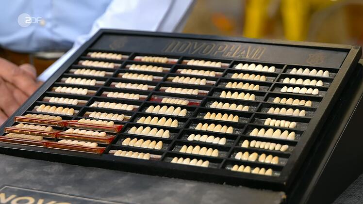 Etwa 100 Euro seien die Stücke wert, schätzte Detlev Kümmel.