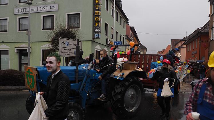 Faschingszug in Höchstadt  Foto: Theresa Schiffl