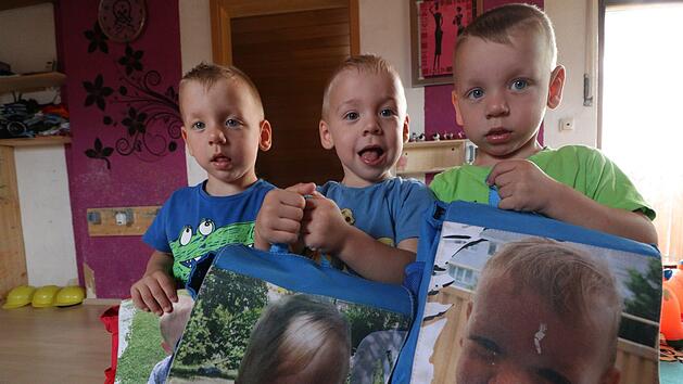 Jetzt läuft für Max, Ben und Luca (von links) die Eingewöhnung in den Kindergarten.  Josef Hofbauer