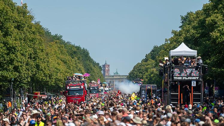 Demonstration "Rave The Planet Parade 2026"