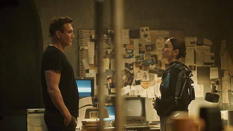 Ex-Soldat Aart Westerfeld (Oliver Masucci) und  Europol-Chefin Katarina Kush (Sibel Kekilli) kennen sich von fr&uuml;her.