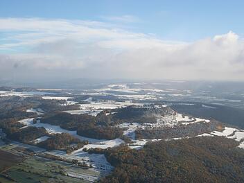 Der Staffelberg, festgehalten bei einem Flug von Nürnberg nach Coburg. Foto: Robert Krüger