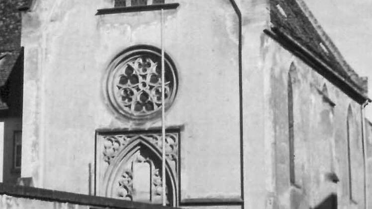 Das Bild zeigt den ursprünglichen Verlauf der Mauer an der Elisabethenkirche. Foto: Bürgerverein IV. Distrikt