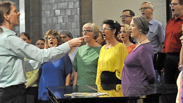 Der Chor In Takt feiert sein zehnjähriges Jubiläum mit einem Konzert in Garitz.  Foto: Archiv/Peter Klopf