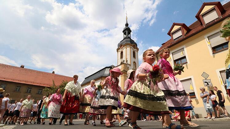 Der Festzug in Pretzfeld Foto: Andreas Hofbauer