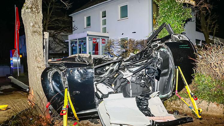 Schwerer Verkehrsunfall in Ludwigsburg - Zwei Tote