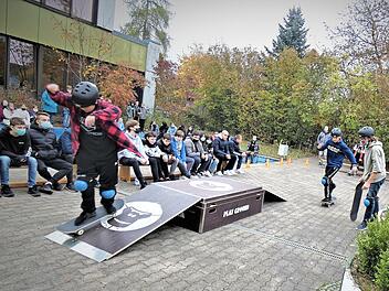 Auf der Skateranlage fand ein Abschluss-Event an der Mittelschule in Mainleus statt.