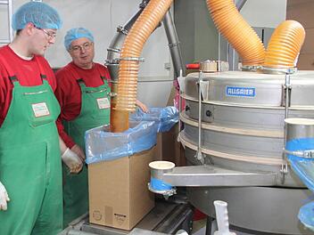 Bei der Firma Rowo wird mit modernster Technik das verarbeitete Gemüse verpackt. Fotos: Jürgen Gärtner