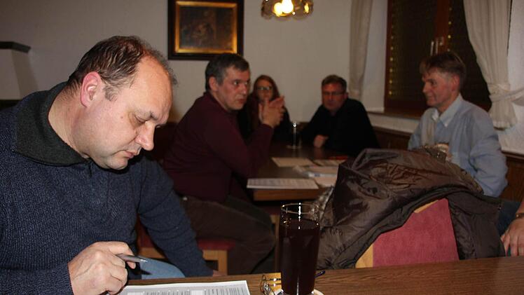 Josef Mahr (links) führte Protokoll und Regie.