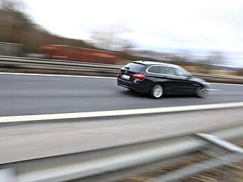 Die A73 (Frankenschnellweg) war nach einem Unfall zwischen dem Kreuz F&uuml;rth/Erlangen und Erlangen-Eltersdorf in Richtung N&uuml;rnberg mehrere Stunden gesperrt. Mittlerweile ist die Stra&szlig;e aber frei und der Verkehr flie&szlig;t wieder. Symbolfoto: Ferdinand Merzbach