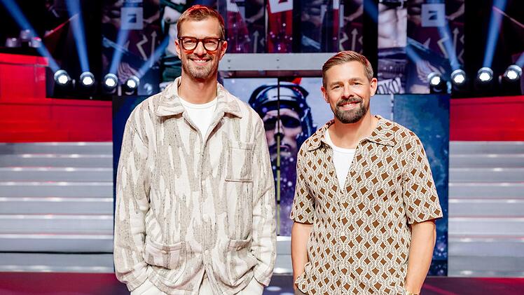 Joko Winterscheidt (links) und Klaas Heufer-Umlauf hoffen wieder darauf, dass sie sich m&ouml;glichst viele anarchische Freiheiten erk&auml;mpfen k&ouml;nnen. Wenn sie siegen, kann ProSieben ihnen nicht vorschreiben, wie sie 15 Minuten Sendezeit zu f&uuml;llen haben.