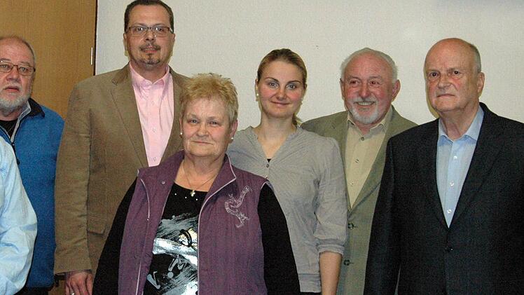 Die Führungsmannschaft des CSU-Ortsverbandes in Wildflecken Schriftführer Johannes Schüßler, Ortsvorsitzender Bodo Wachsmann, Beisitzer Karl-Josef Bläser, Marktgemeinderat Peter Nietsch (Stellvertreter), Kreisdelegierte Roswitha Reder, Schatzmeisterin Barbara Gutmann, Beisitzer Adolf Kreuzpaintner und Kreisrat Walter Gutmann (Stellvertreter und Kreisdelegierter). Fotos: Sebastian Schmitt-Mathea