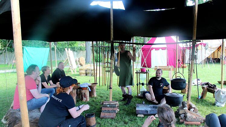 Eindrücke vom Adelsdorfer Dorffest. Foto: Johanna Blum