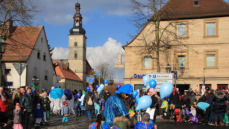 Der Faschingszug durch Höchstadt  - Foto: Andreas Dorsch