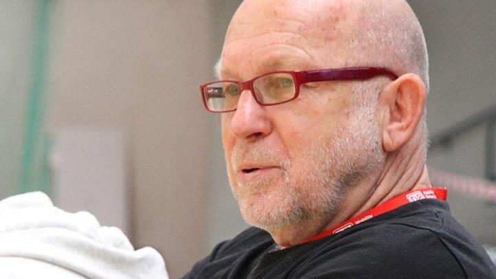 "Wenn ich gebraucht werde, bin ich da": Heinz Dobrzanski will weiter als Lehrer arbeiten.  Foto: Bertram Wagner