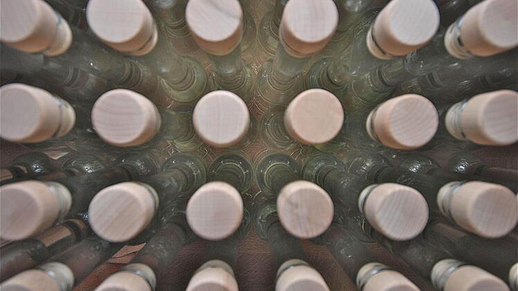 Schnaps und der Brennerweg sind touristische Themen für Wartmannsroth, die heuer auf den Weg gebracht wurden. Fotos: Gerd Schaar