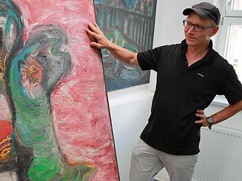 Norbert Beck ist einer von vier Künstlern, der im Atelier Concordia arbeitet. Ihm haben es vor allem expressionistische Strömungen angetan. Foto: Stephan Großmann