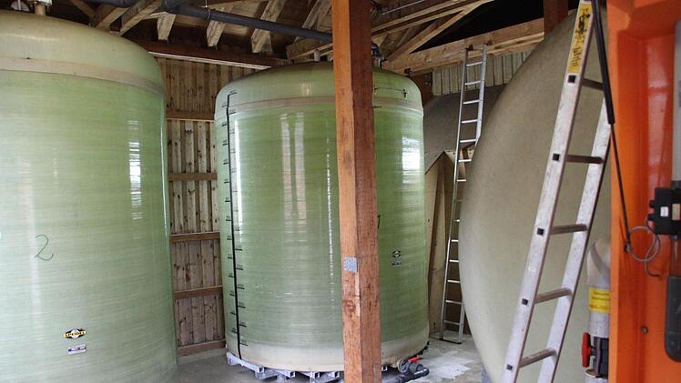 In drei Tanks befinden sich 55 000 Liter Sole.