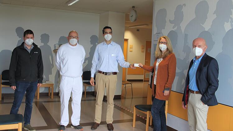 Der neue Impfausweis wird vorgestellt