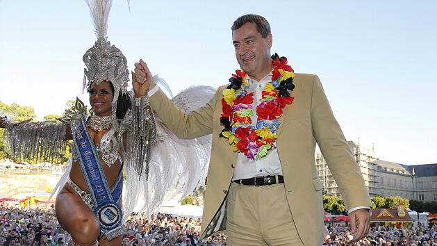 Markus S&ouml;der beim Samba-Festival 2015. Dieses Jahr ist er Schirmherr und will das Festival er&ouml;ffnen. Damit kommt erstmals ein bayerischer Ministerpr&auml;sident zum Coburger Samba-Festival. Foto: Matthias Hoch/CT-Archiv