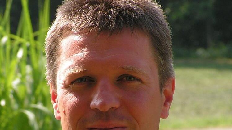 Roland Hoffmann, Inhaber von Samen-Hoffmann in Forchheim fällt ein Stein vom Herzen: "Das ist für uns eine große Erleichterung, wieder öffnen zu dürfen.  Wir sind froh und glücklich über jeden Tag, an dem wir Kunden bedienen können." Foto: privat