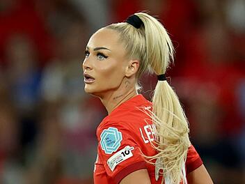 Alisha Lehmann steht bei der Fußball-EM der Frauen im Kader von Gastgeberland Schweiz.