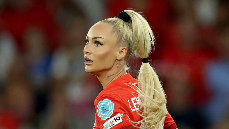 Alisha Lehmann steht bei der Fußball-EM der Frauen im Kader von Gastgeberland Schweiz.