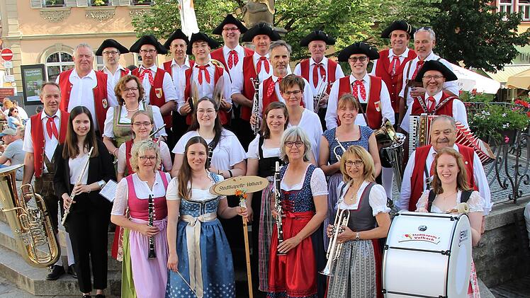 Volkach: Von Blasmusik bis Swing - Sommer-Konzerte finden auf dem Marktplatz statt