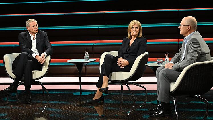 Bei "Markus Lanz" nahmen Publizist Georg Mascolo (von links), Journalistin Katja Gloger und Autor Andrey Gurkov die deutsch-russischen Beziehungen näher unter die Lupe.