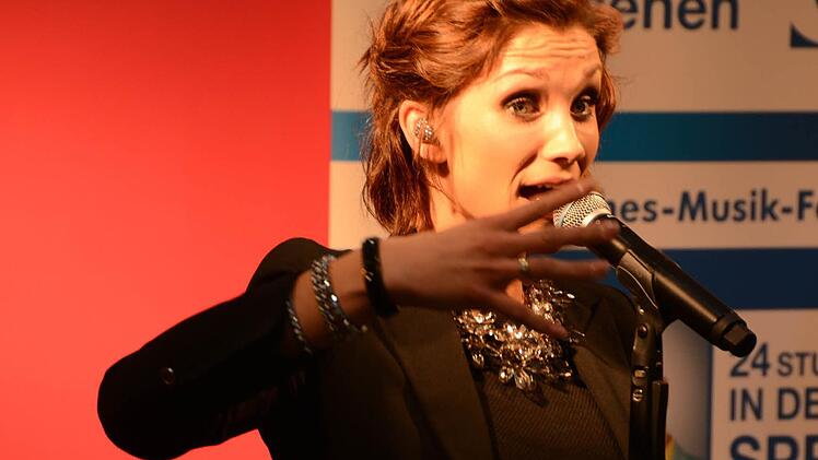 Anna-Maria Zimmermann im Kulmbacher einkaufszentrum "Fritz" Foto: Dagmar Besand