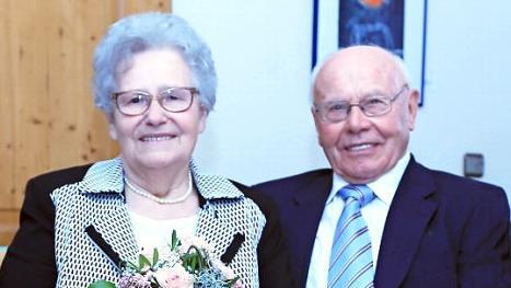 Rosa und Georg Bitter sind seit 60 Jahren ein gutes Team.  Foto: Franz Galster