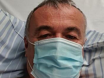 Hat sich Vojtech Valent aus Nürnberg gleich zweimal kurz nacheinander mit Covid-19infiziert? Laut Valent ist nicht sicher erwiesen, dass es sich bei seinen beiden Krankheitsphasen um zwei separate Corona-Infektionen gehandelt hat.