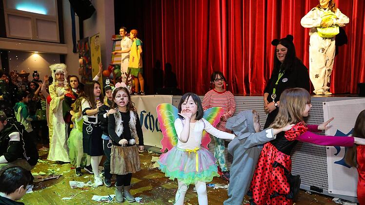Impressionen vom Kulmbacher Kinderfasching des Kreisjugendrings, der Kommunalen Jugendarbeit und der Bayerischen RundschauFoto: Barbara Herbst