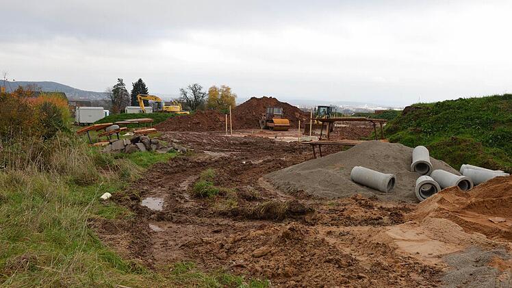 In Bischberg entsteht derzeit eines der größten neuen Baugebiete im Landkreis Bamberg. Foto: Ronald Rinklef