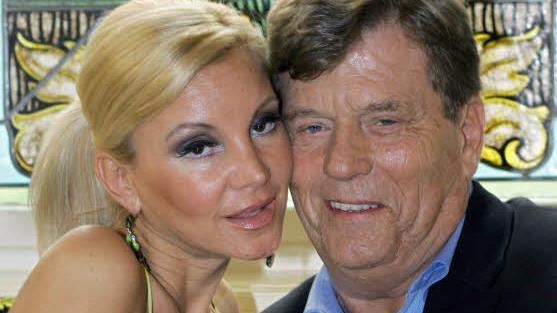 APrinz Ferfried von Hohenzollern und seine Verlobte Tatjana Gsell bei Dreharbeiten zurRTL II- Doku-Soap "Foffi und Tatjana: Aschenputtel wird Prinzessin" i Foto: Jens Kalaene dpa