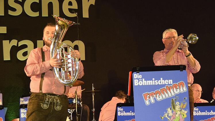 Hubert Motschenbacher (rechts) und Edgar Nitsche begeisterten mit ihrem Solo. Foto: Andreas Welz