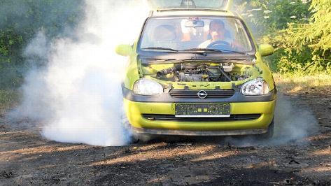 Bis die Reifen qualmen: Auf zahlreiche Vorführungen dürfen sich die Besucher des Treffens der Opelfreunde in Königsfeld freuen. Foto: privat
