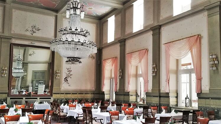 Blick in den historischen KaisersaalSigismund von Dobschütz