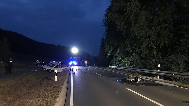 Am Donnerstagabend ist bei Forchheim ein 16-jähriger Motorradfahrer tödlich verunglückt. Foto: NEWS5 / Herse