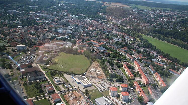 Blick aus dem Flugzeug auf die Baustelle im Sommer 2017. Foto: Ralf Ruppert