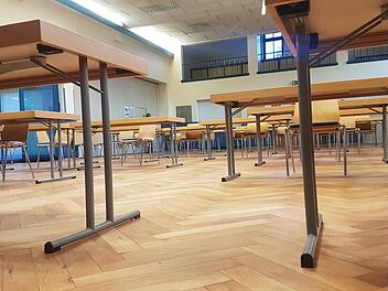 Kurz nach der Bekanntgabe des Wahlergebnisses war der Versammlungssaal geleert.