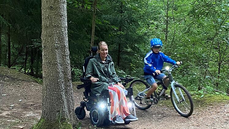 Nürnberg: ALS "zerstört meinen Körper" - Samuel (6) hat bereits Mamas Stimme vergessen
