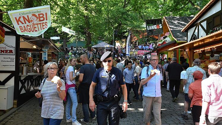 Anstich zur Bergkirchweih 2017 Foto: Ronald Rinklef
