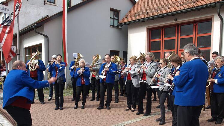 Stadtkapelle Kulmbach gemeinsam mit dem Musikverein Burgkunstadt Foto: Susanne Deuerling