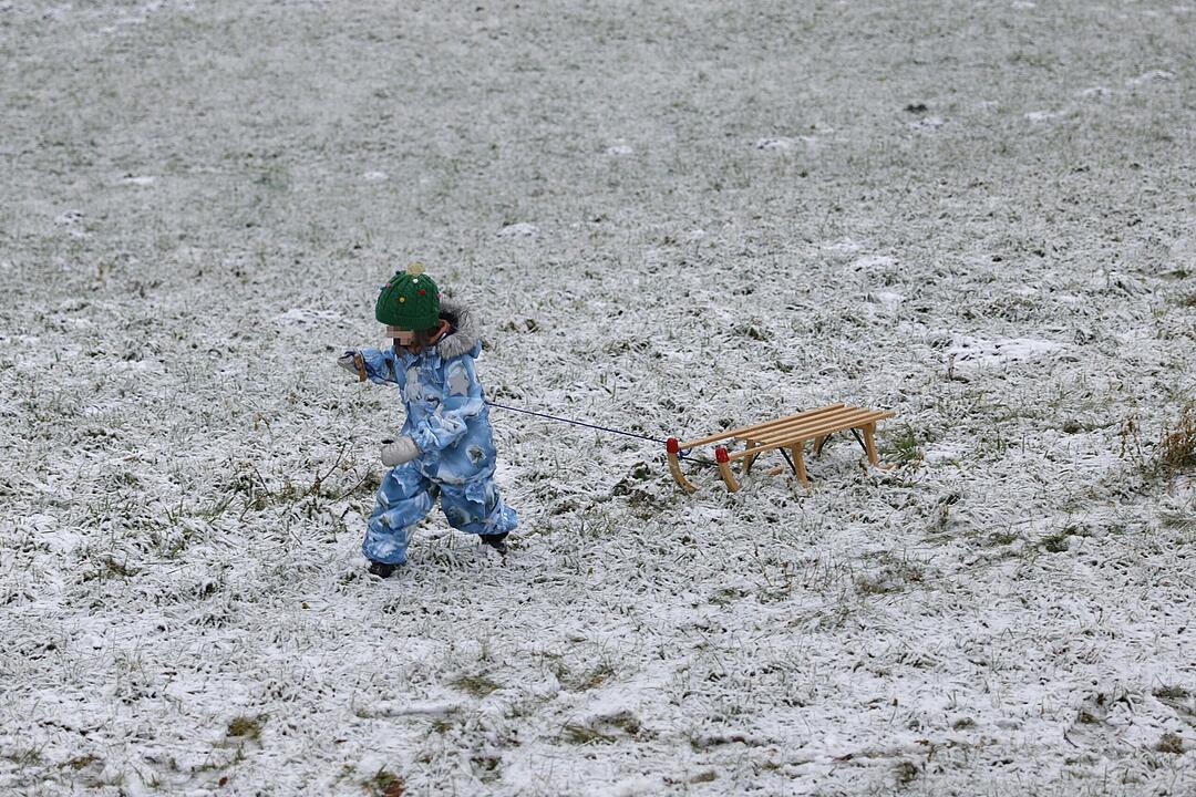 Schneegestöber und erste Schlittenfahrten: Winterliches Wetter in Mittelfranken
