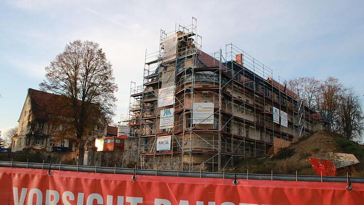 Die Spinnstuben in Mainleus sind ein Sanierungsfall. Foto: Jürgen Gärtner