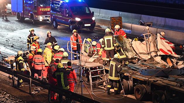 Fahrer verstirbt noch an Unfallstelle