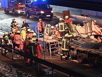 Fahrer verstirbt noch an Unfallstelle