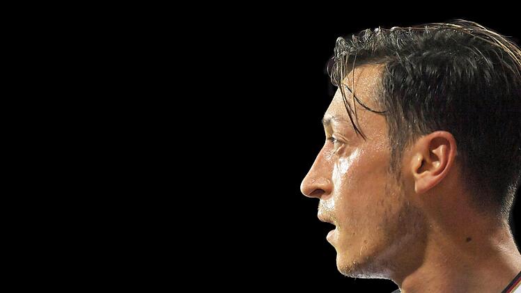 Mesut Özil hat am Sonntag seinen Rücktritt aus der Nationalmannschaft erklärt und mit einem Rundumschlag gegen seine Kritiker ausgeholt. dpa